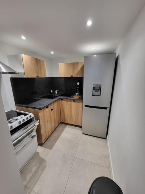 Studio 2 Personnes Equipe Carignan-de-Bordeaux Экстерьер фото