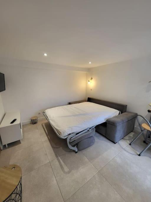 Studio 2 Personnes Equipe Carignan-de-Bordeaux Экстерьер фото